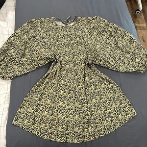 XXL H&M Smock Floral Dress with Puff Sleeve